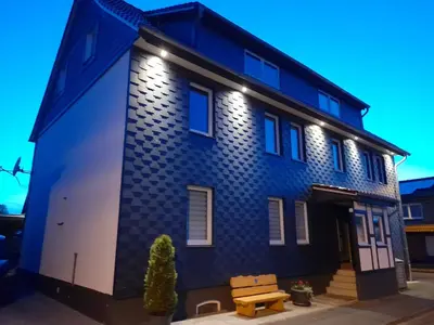Das Gebäude in dem sich die Ferienwohnung befindet