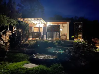 Ein Garten an der Unterkunft Haus Gisela