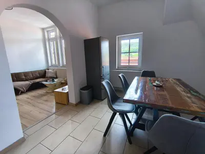 Ein Sitzbereich in der Unterkunft Ferienwohnung zur Silbertanne