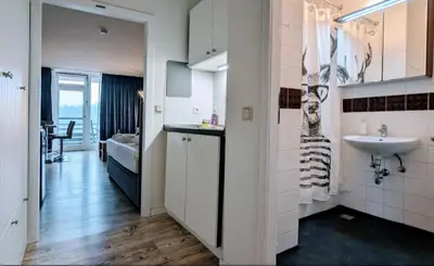 Küche/Küchenzeile in der Unterkunft Kleine Freiheit Apartment am See