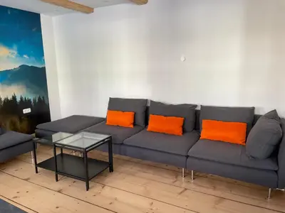 Ein Sitzbereich in der Unterkunft Ferienwohnung Hohensee 1.OG