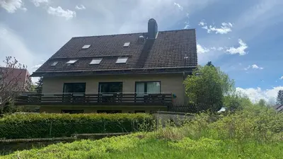 Das Gebäude in dem sich die Ferienwohnung befindet