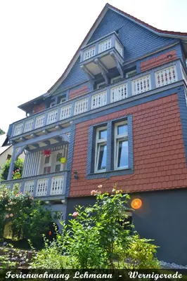 Das Gebäude in dem sich die Ferienwohnung befindet