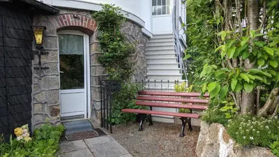 Ein Garten an der Unterkunft WeisseVilla Friedrichsbrunn Fewo SOLIDE