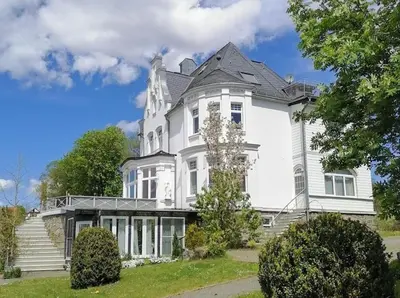 Das Gebäude in dem sich die Ferienwohnung befindet