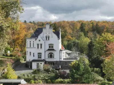 Das Gebäude in dem sich die Ferienwohnung befindet