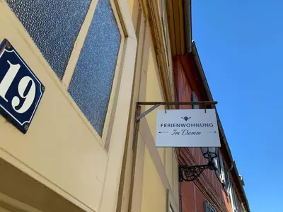 Ein Zertifikat, Auszeichnung, Logo oder anderes Dokument, das in der Unterkunft Ferienwohnung Im Damm - private Terrasse ausgestellt ist