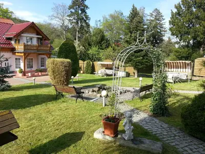 Ein Garten an der Unterkunft Villa HarzFokus - #Hotel#Pension#Frühstück