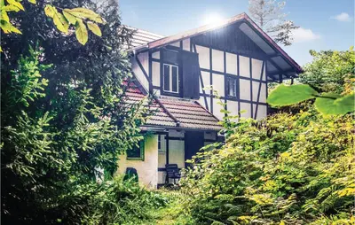 Ein Garten an der Unterkunft Ferienhaus Mozartstr. C