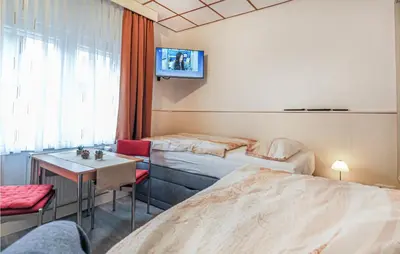 Ein Bett oder Betten in einem Zimmer der Unterkunft Stunning Home In Blankenburg Harz