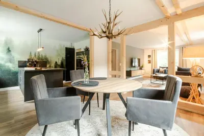 Ein Sitzbereich in der Unterkunft Harzfalke Apartment - Ankommen und wohlfühlen.