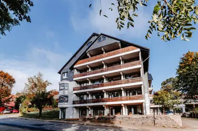 Das Gebäude in dem sich das Aparthotel befindet