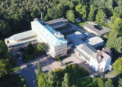 Das Gebäude in dem sich die Pension befindet