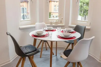Ein Sitzbereich in der Unterkunft WR Rote Ferienwohnung in der alten Apotheke