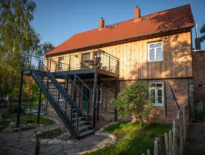 Das Gebäude in dem sich die Ferienwohnung befindet