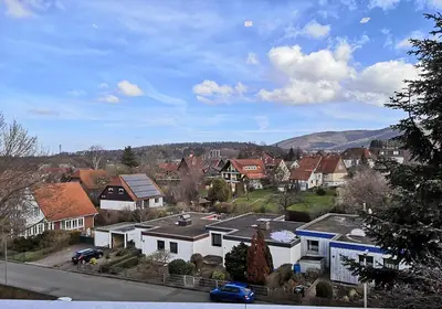 Ein allgemeiner Bergblick oder ein Berglick von der Ferienwohnung aus