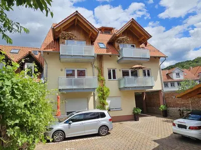Das Gebäude in dem sich die Ferienwohnung befindet