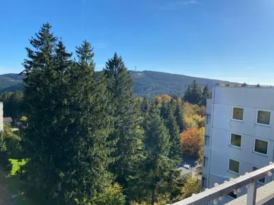 Ein allgemeiner Bergblick oder ein Berglick von der Ferienwohnung aus