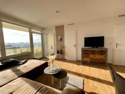 TV/Unterhaltungsangebot in der Unterkunft Schöne Ferienwohnung mit Schwimmbad, Sauna und Balkon