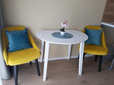 Ein Sitzbereich in der Unterkunft FeWo Nina Exklusiv Design mit Bergblick