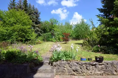 Ein Garten an der Unterkunft Ferienhaus Frederic
