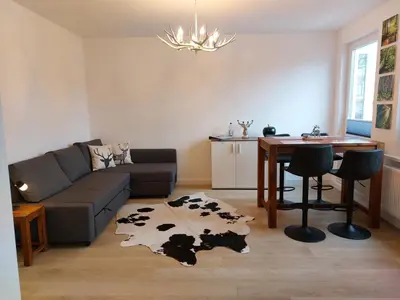 Ein Sitzbereich in der Unterkunft Ferienwohnung am Jungbrunnen 2