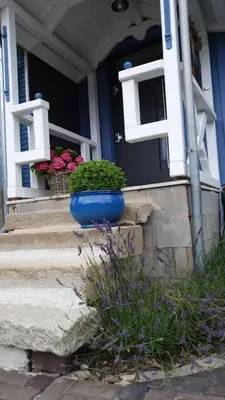 Eine Fassade oder ein Eingang zu Ferienhaus 