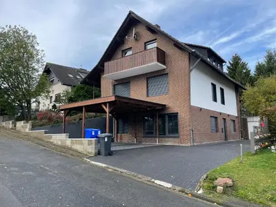 Das Gebäude in dem sich die Ferienwohnung befindet