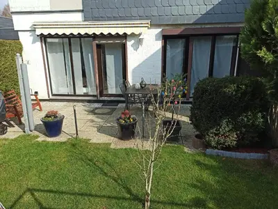 Ein Garten an der Unterkunft Ferienwohnung Löwenzahn