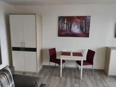 Ein Sitzbereich in der Unterkunft Ferienwohnung Hangblick