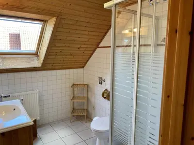 Ein Badezimmer in der Unterkunft Ferienhaus im Naturerlebnisdorf Blauvogel