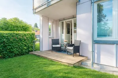 Ein Garten an der Unterkunft Klippenblick