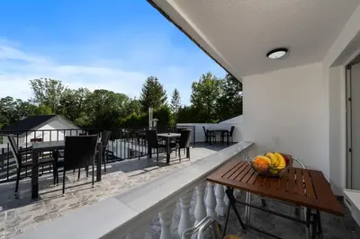 Ein Balkon oder eine Terrasse in der Unterkunft Angelo Spa Resort