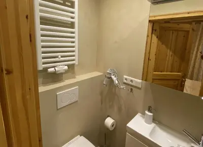 Ein Badezimmer in der Unterkunft Haus Sabine - Zimmer 4