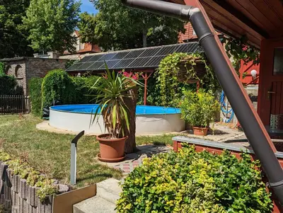 Der Swimmingpool an oder in der Nähe von Gartenhaus Haufe