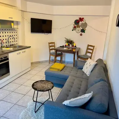 Kleine-Romantische Ferienwohnung Parkplatz vor dem Haus!