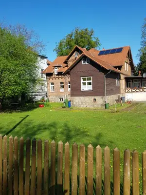 Ein Garten an der Unterkunft Villa Brockenstürmer