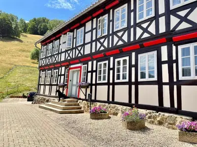 Das Gebäude in dem sich die Ferienwohnung befindet