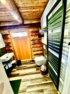 Ein Badezimmer in der Unterkunft Blockhaus PanHütte