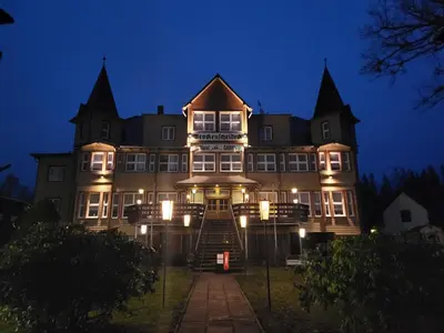 Das Gebäude in dem sich das Hotel befindet
