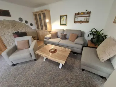 Ein Sitzbereich in der Unterkunft Ferienbungalow 
