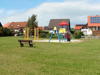 Ein Kinderspielbereich in der Unterkunft Ferienwohnung Nichau