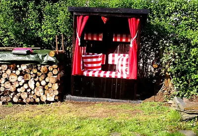 Ein Garten an der Unterkunft Ferienwohnung Lachmann