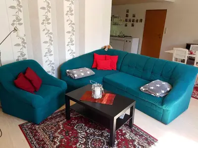 Ein Sitzbereich in der Unterkunft Ferienwohnung Monique am Stieger See