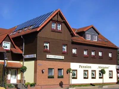Das Gebäude in dem sich die Pension befindet