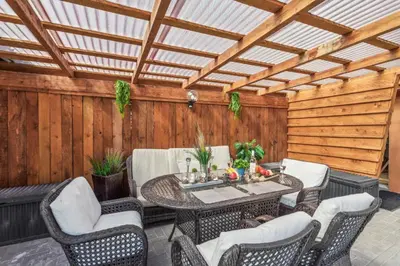 Ein Sitzbereich in der Unterkunft HarzLounge - Wanderauszeit zu viert mit Garten