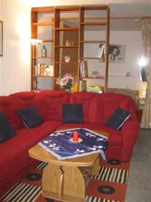 Ein Sitzbereich in der Unterkunft Ferienwohnung Klingelhöfer E-III-2-6