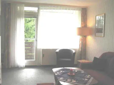 Ein Sitzbereich in der Unterkunft Ferienwohnung Klingelhöfer E-III-2-6