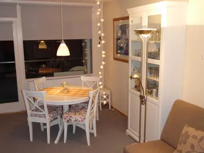 Ein Sitzbereich in der Unterkunft Ferienwohnung Schützenklippe G-II-2-4