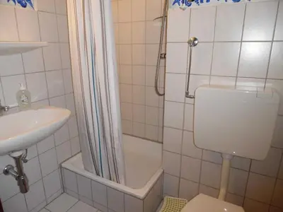 Ein Badezimmer in der Unterkunft Ferienwohnung Schützenklippe G-II-2-4